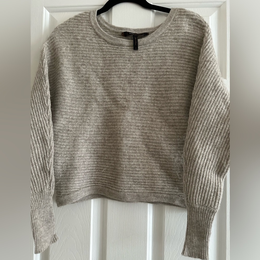 Women's Batwing Crew Neck Short Pullover Sweater